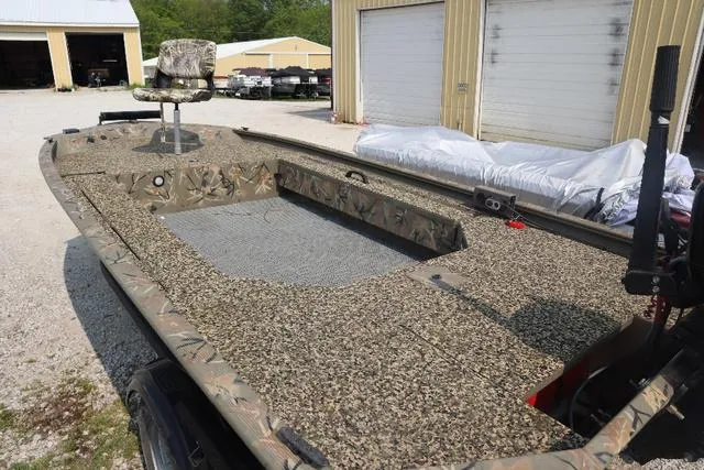 Slide: The Image of Tracker Grizzly 1654 Sportsman 2021 - 6