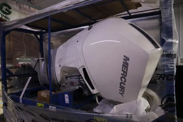 Slide: The Image of Bentley Pontoons Elite 223 Swingback DC Triple Tube Pkg 2025 - 10