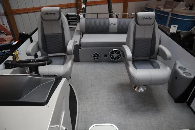 Slide: The Image of Bentley Pontoons Elite 223 Swingback DC Triple Tube Pkg 2025 - 15