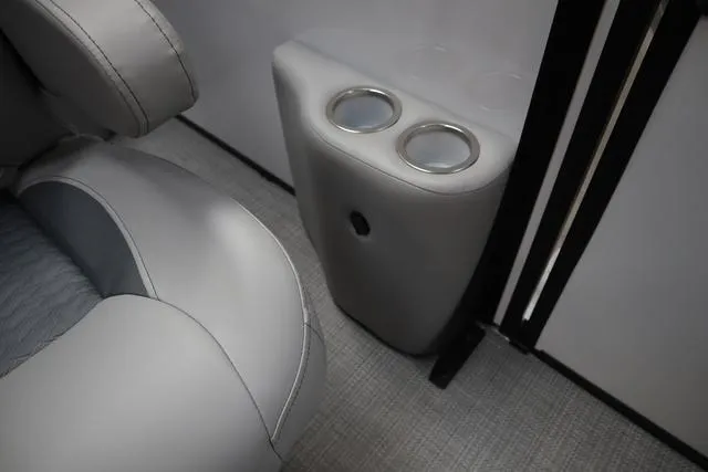 Slide: The Image of Bentley Pontoons Elite 223 Swingback DC Triple Tube Pkg 2025 - 17