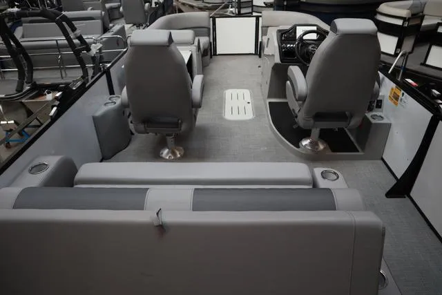 Slide: The Image of Bentley Pontoons Elite 223 Swingback DC Triple Tube Pkg 2025 - 33