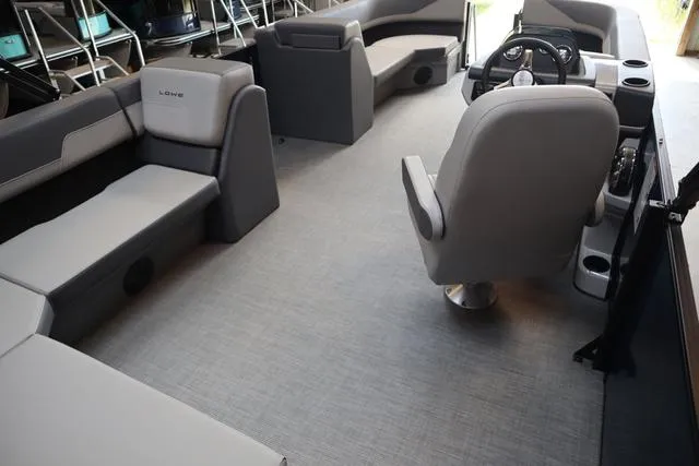 Slide: The Image of Lowe LS 210 2025 - 10