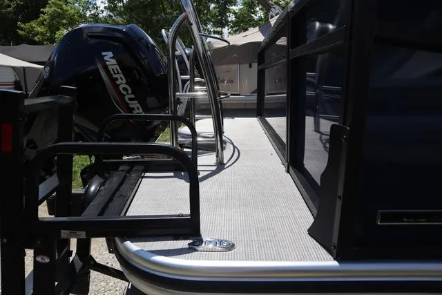 Slide: The Image of Lowe LS 210 2025 - 30