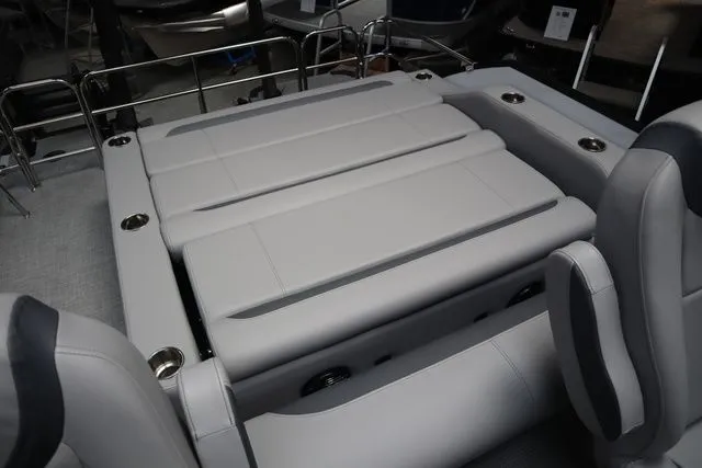 Slide: The Image of Bentley Pontoons Legacy 223 Swingback Triple Tube Pkg 2025 - 17