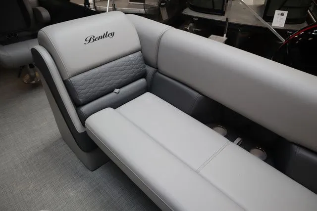 Slide: The Image of Bentley Pontoons Elite 253 Swingback DC Triple Tube Pkg 2025 - 15