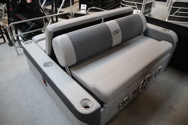 Slide: The Image of Bentley Pontoons Elite 253 Swingback DC Triple Tube Pkg 2025 - 23