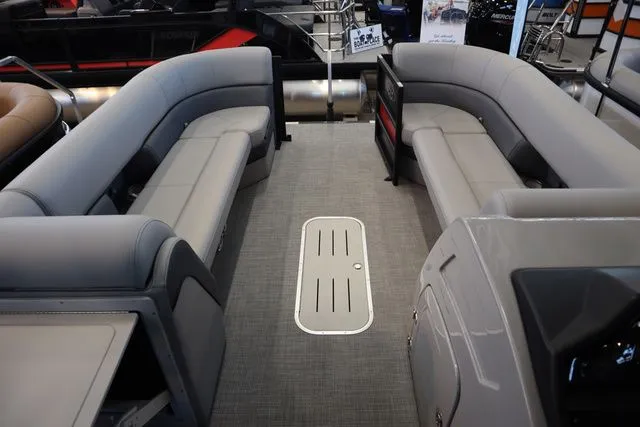 Slide: The Image of Bentley Pontoons Elite 253 Swingback DC Triple Tube Pkg 2025 - 27