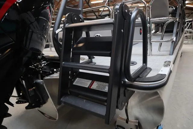 Slide: The Image of Bentley Pontoons Elite 253 Swingback DC Triple Tube Pkg 2025 - 45