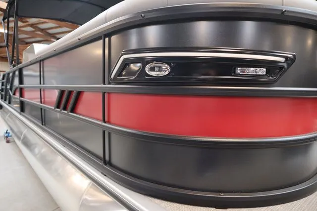 Slide: The Image of Bentley Pontoons Elite 253 Swingback DC Triple Tube Pkg 2025 - 5
