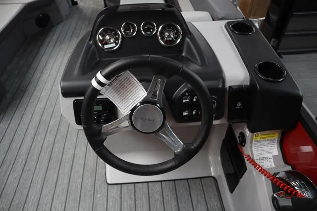 Slide: The Image of Lowe LS 210 WT 2025 - 14