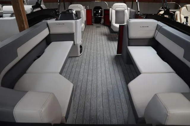 Slide: The Image of Lowe LS 210 WT 2025 - 17