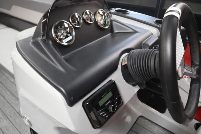 Slide: The Image of Lowe LS 210 WT 2025 - 24