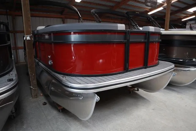 Slide: The Image of Lowe LS 210 WT 2025 - 5