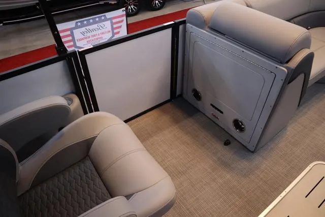 Slide: The Image of Bentley Pontoons Elite 223 Admiral Triple Tube Pkg 2025 - 11