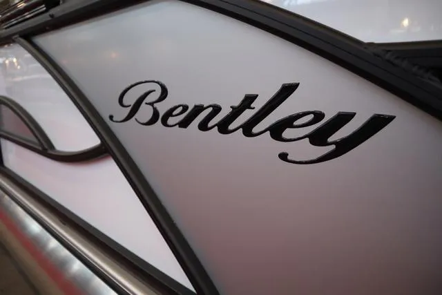 Slide: The Image of Bentley Pontoons Elite 223 Admiral Triple Tube Pkg 2025 - 6