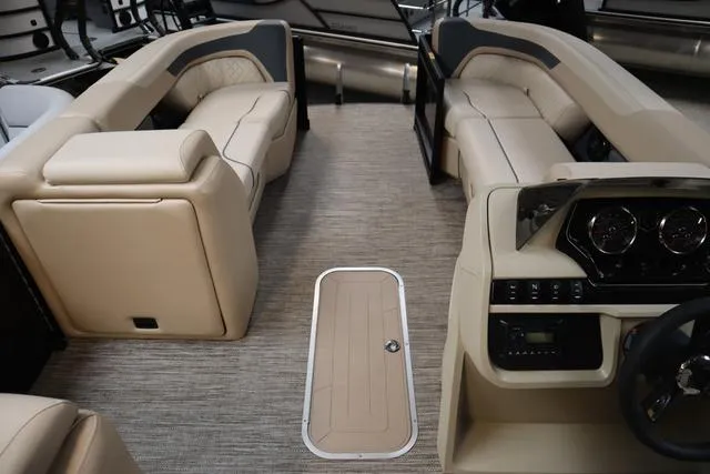 Slide: The Image of Godfrey Sweetwater 2286 SFL Triple Tube Package 2025 - 14