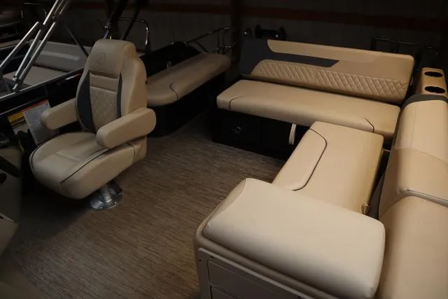 Slide: The Image of Godfrey Sweetwater 2286 SFL Triple Tube Package 2025 - 19