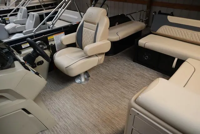 Slide: The Image of Godfrey Sweetwater 2286 SFL Triple Tube Package 2025 - 20