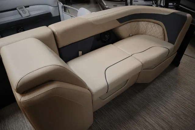 Slide: The Image of Godfrey Sweetwater 2286 SFL Triple Tube Package 2025 - 23