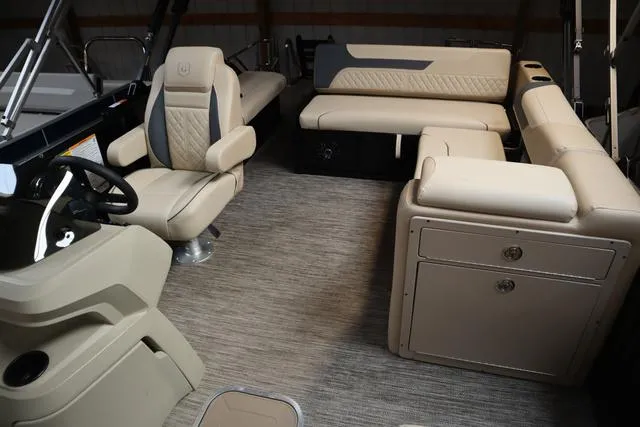 Slide: The Image of Godfrey Sweetwater 2286 SFL Triple Tube Package 2025 - 29