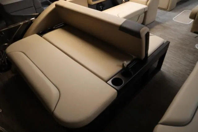 Slide: The Image of Godfrey Sweetwater 2286 SFL Triple Tube Package 2025 - 6