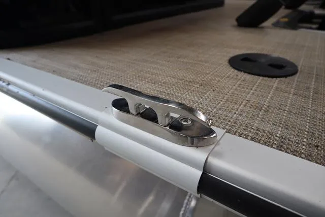 Slide: The Image of Bentley Pontoons Legacy 200 Cruise XL 2025 - 4