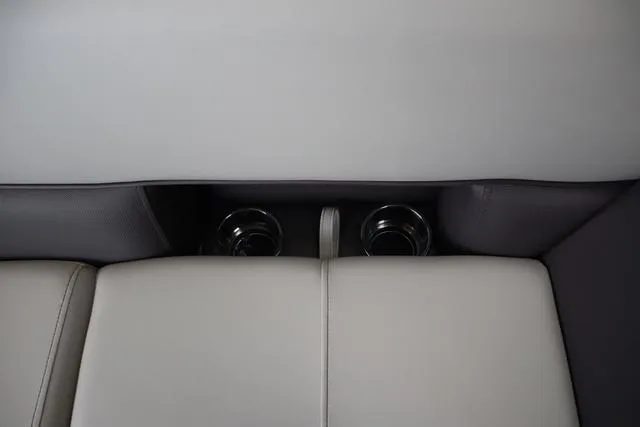 Slide: The Image of Bentley Pontoons Legacy 200 Cruise XL 2025 - 8