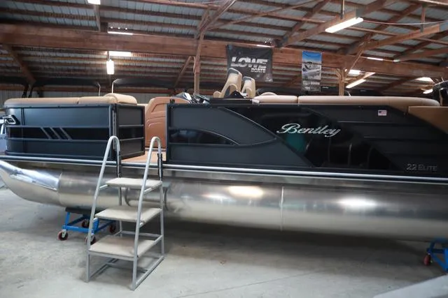 Slide: The Image of Bentley Pontoons Elite 223 Admiral Triple Tube Pkg 2025 - 12