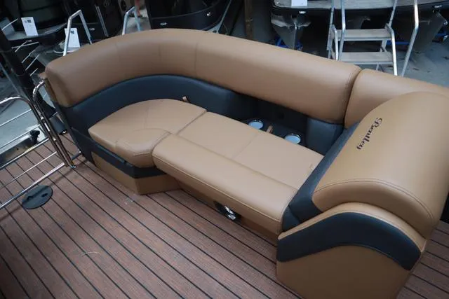 Slide: The Image of Bentley Pontoons Elite 223 Admiral Triple Tube Pkg 2025 - 16