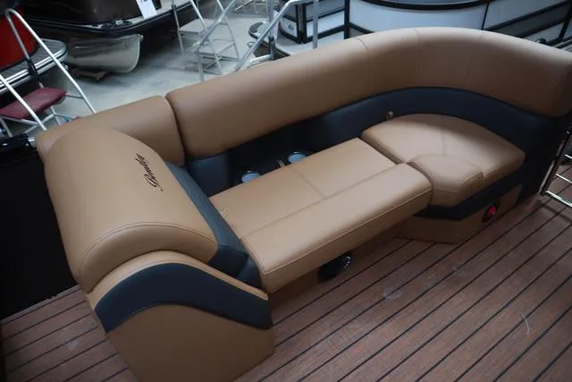 Slide: The Image of Bentley Pontoons Elite 223 Admiral Triple Tube Pkg 2025 - 17