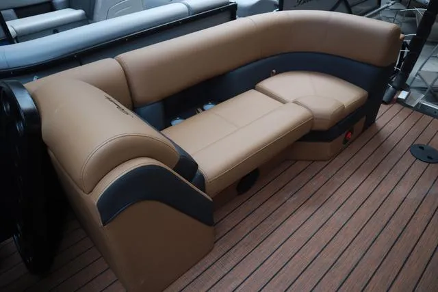 Slide: The Image of Bentley Pontoons Elite 223 Admiral Triple Tube Pkg 2025 - 24