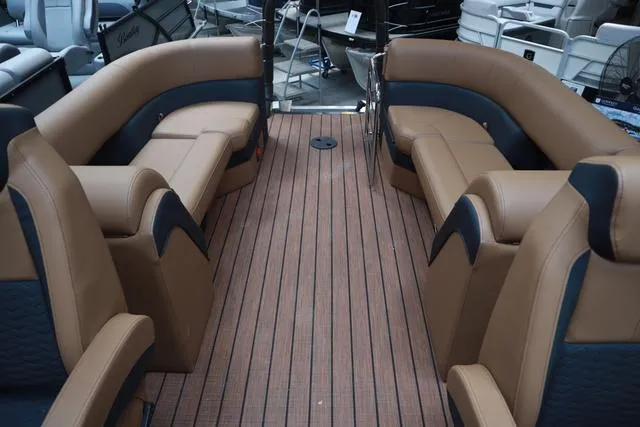 Slide: The Image of Bentley Pontoons Elite 223 Admiral Triple Tube Pkg 2025 - 5