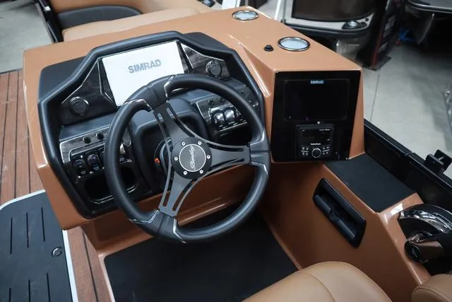 Slide: The Image of Bentley Pontoons Elite 223 Admiral Triple Tube Pkg 2025 - 6