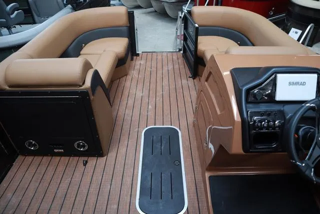 Slide: The Image of Bentley Pontoons Elite 223 Admiral Triple Tube Pkg 2025 - 9