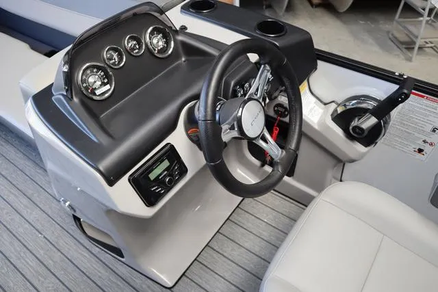 Slide: The Image of Lowe LS 210 Triple Tube Package 2025 - 19