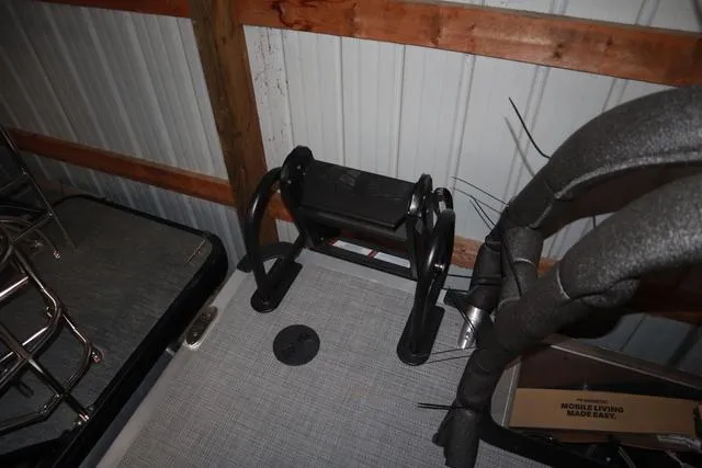 Slide: The Image of Bentley Pontoons Legacy 223 Navigator Triple Tube Pkg 2025 - 19