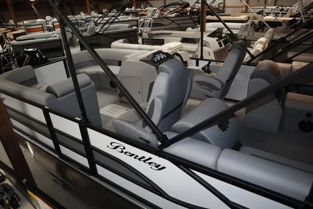 Slide: The Image of Bentley Pontoons Legacy 223 Navigator Triple Tube Pkg 2025 - 3