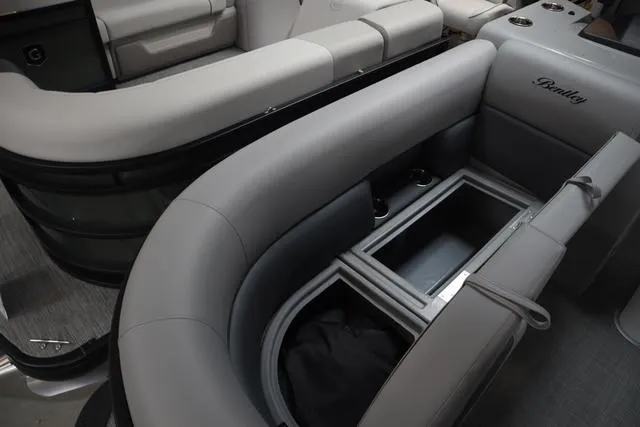 Slide: The Image of Bentley Pontoons Legacy 223 Navigator Triple Tube Pkg 2025 - 8