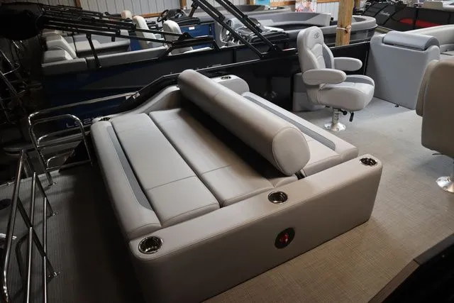 Slide: The Image of Bentley Pontoons Legacy 223 Swingback Sport Tube Pkg 2025 - 15