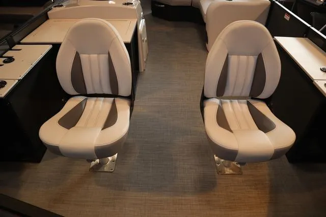 Slide: The Image of Lowe SF 214 Triple Tube 2025 - 19