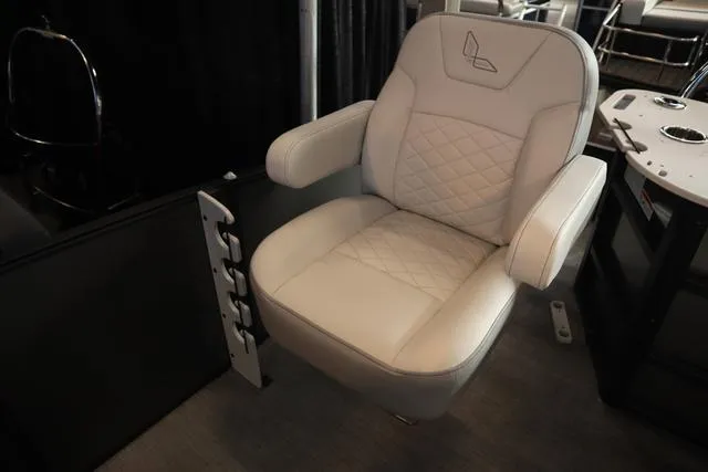 Slide: The Image of Lowe SF 214 Triple Tube 2025 - 7