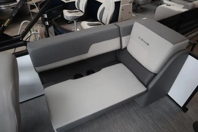 Slide: The Image of Lowe LS 230 WT 2025 - 14