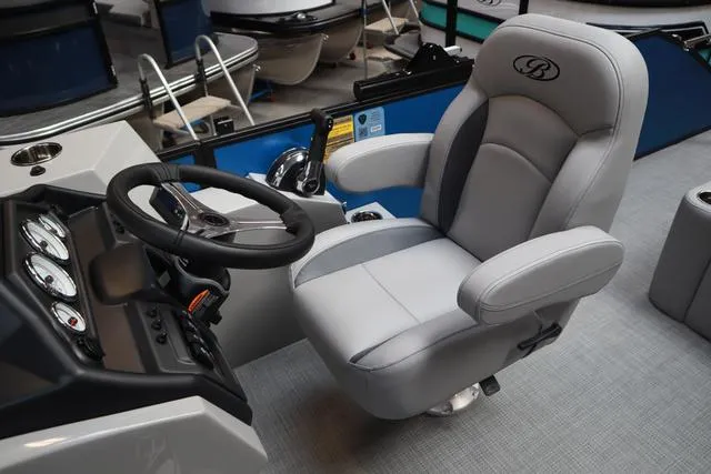Slide: The Image of Bentley Pontoons Legacy 223 Swingback Sport Tube Pkg 2025 - 12