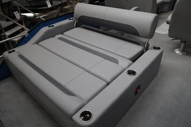 Slide: The Image of Bentley Pontoons Legacy 223 Swingback Sport Tube Pkg 2025 - 13