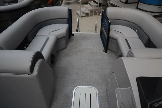 Slide: The Image of Bentley Pontoons Legacy 223 Swingback Sport Tube Pkg 2025 - 5