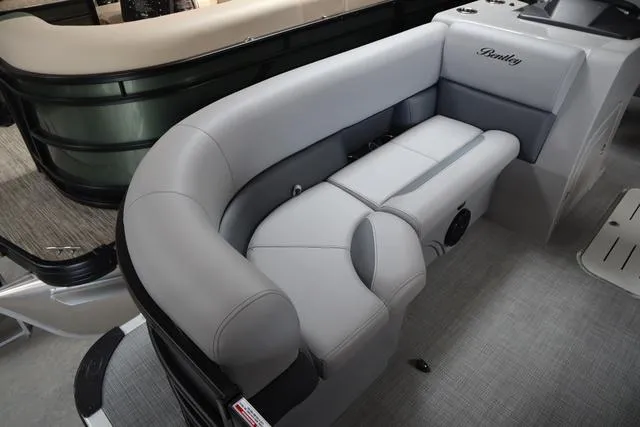 Slide: The Image of Bentley Pontoons Legacy 223 Navigator Triple Tube Pkg 2025 - 4