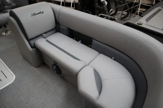 Slide: The Image of Bentley Pontoons Legacy 223 QSB Triple Tube Pkg 2025 - 11
