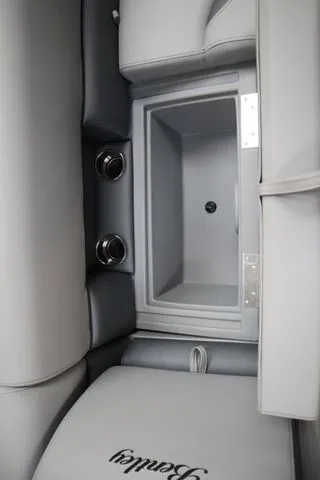 Slide: The Image of Bentley Pontoons Legacy 223 QSB Triple Tube Pkg 2025 - 13