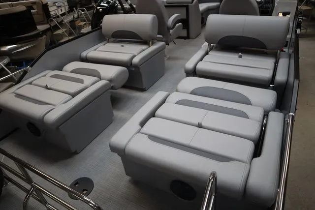 Slide: The Image of Bentley Pontoons Legacy 223 QSB Triple Tube Pkg 2025 - 20