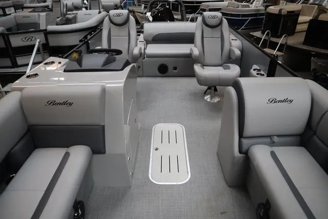 Slide: The Image of Bentley Pontoons Legacy 223 Swingback Triple Tube Pkg 2025 - 5